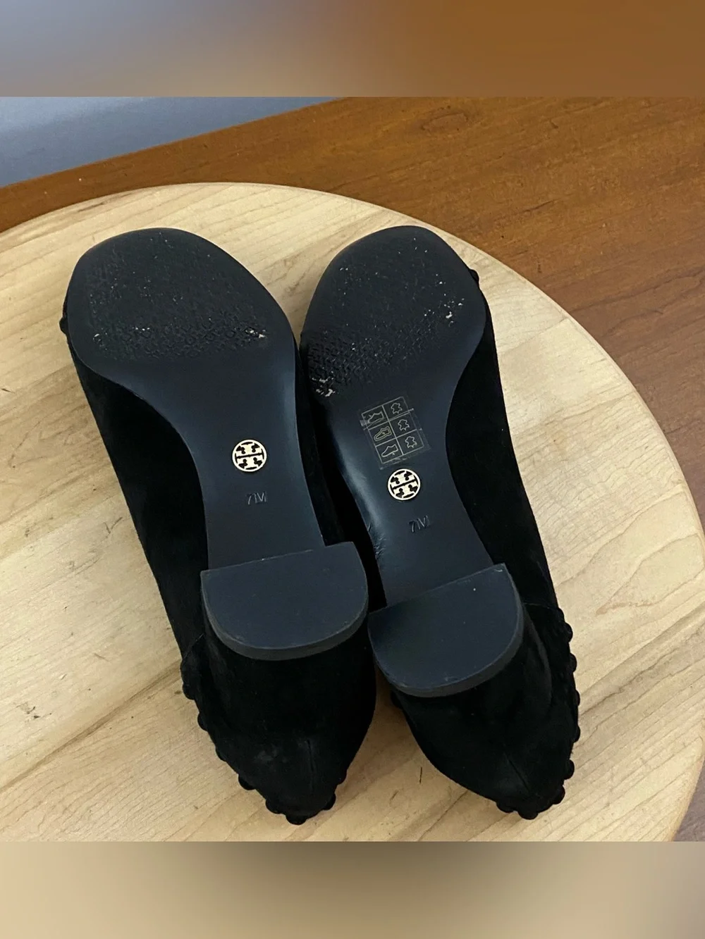 Tory Burch Colt Black Suede Studded Block Heel Pumps Round Toe Shoes Size 7M‎